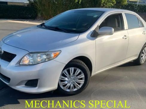 Used 2010 Toyota Corolla LE FWD image 1