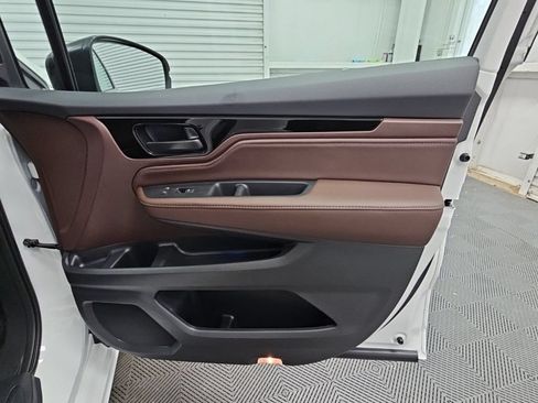 New 2026 Honda Odyssey Touring image 42
