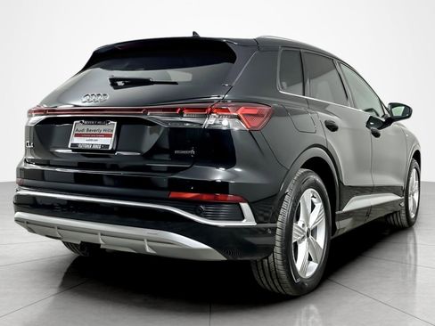 Used 2024 Audi Q4 e-tron Premium Plus image 5
