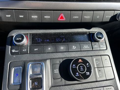 Used 2024 Hyundai Palisade Limited image 23