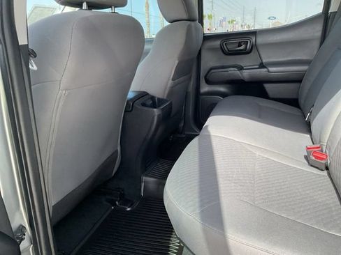 Used 2022 Toyota Tacoma SR AWD/4WD image 21