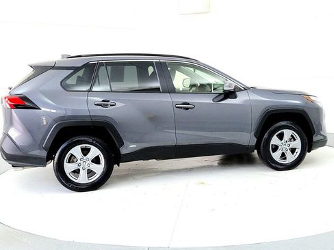 Certified 2025 Toyota RAV4 XLE w/ Convenience Package AWD/4WD image 6