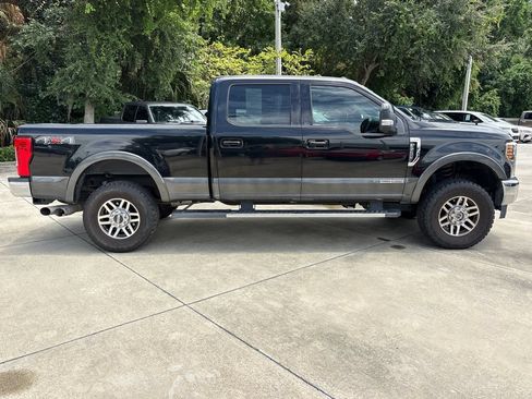 Used 2018 Ford F250 Lariat w/ Lariat Value Package AWD/4WD image 2