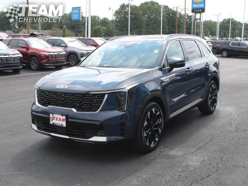 Used 2025 Kia Sorento EX FWD image 8