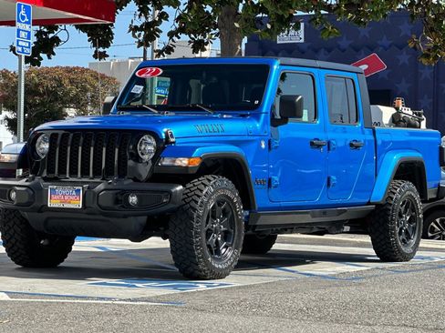 Used 2022 Jeep Gladiator Sport AWD/4WD image 8