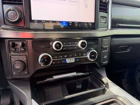 Used 2024 Ford F250 Lariat w/ Lariat Ultimate Package AWD/4WD image 23