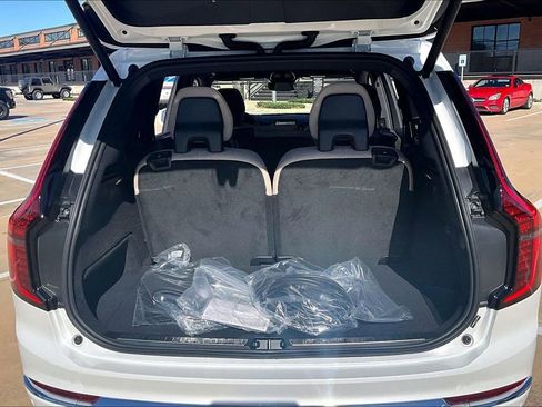 New 2026 Volvo XC90 T8 Plus AWD/4WD image 45