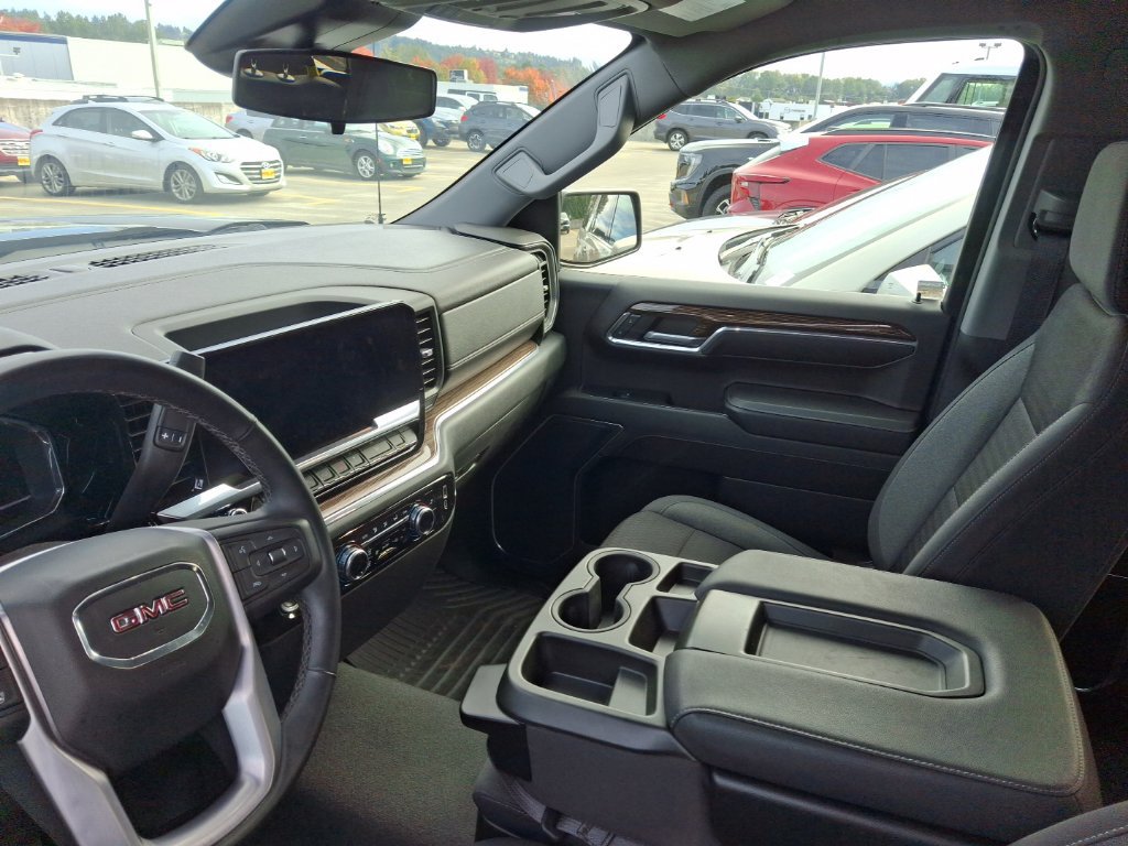 Used 2023 GMC Sierra 1500 Elevation AWD/4WD image 10