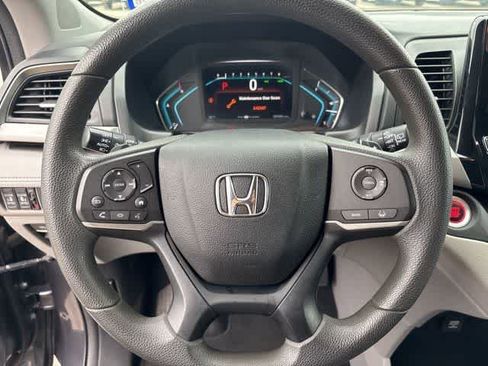 Used 2018 Honda Odyssey EX image 13