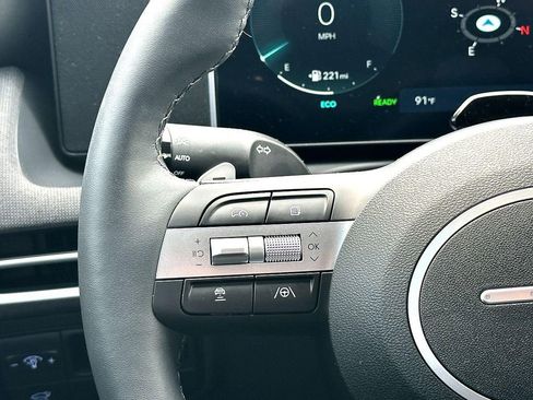 Used 2026 Hyundai Tucson Limited image 25