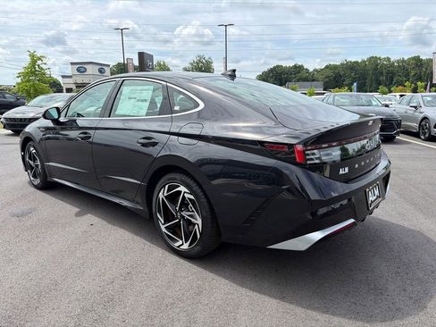 New 2026 Hyundai Sonata SEL FWD image 4