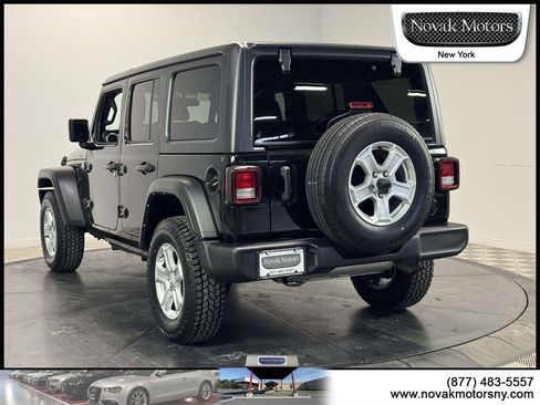 Used 2023 Jeep Wrangler Sport S image 10