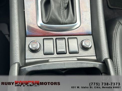 Used 2011 INFINITI EX35 Journey w/ Premium Pkg image 17