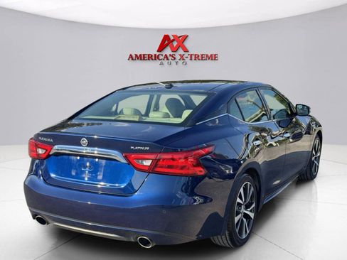 Used 2017 Nissan Maxima Platinum w/ Interior Lighting Package FWD image 6