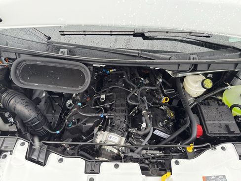 New 2025 Ford Transit 250 Low Roof AWD image 31