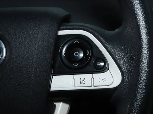 Certified 2018 Toyota Prius Two image 23