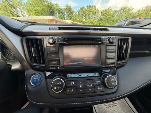 Used 2017 Toyota RAV4 XLE w/ All Weather Liner Package AWD/4WD image 24