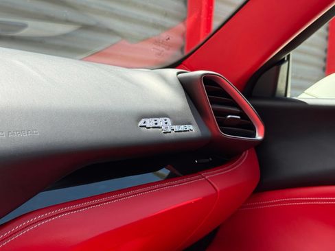 Used 2018 Ferrari 488 Spider RWD image 36
