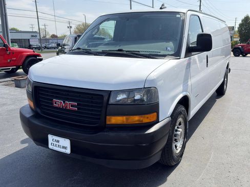 Used 2018 GMC Savana 2500 Extended RWD image 10