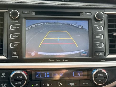 Used 2018 Toyota Highlander Limited Platinum w/ Protection Package #3 image 31