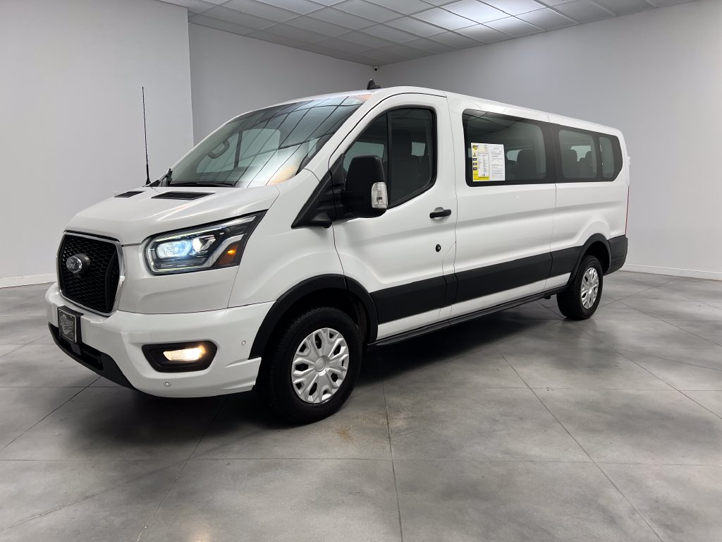 Used 2023 Ford Transit 350 XLT RWD image 4