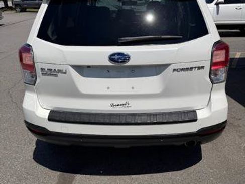 Used 2018 Subaru Forester 2.5i Touring w/ Popular Package #2 AWD/4WD image 5