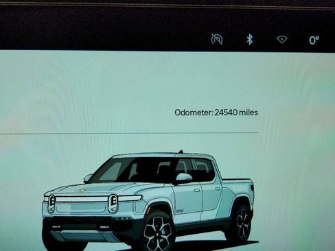 Used 2023 Rivian R1T Adventure AWD/4WD image 13