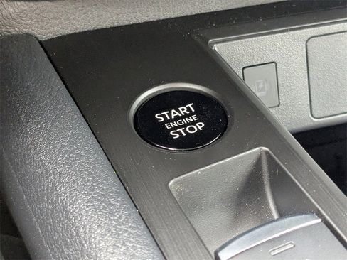 New 2026 Nissan Kicks SV image 31