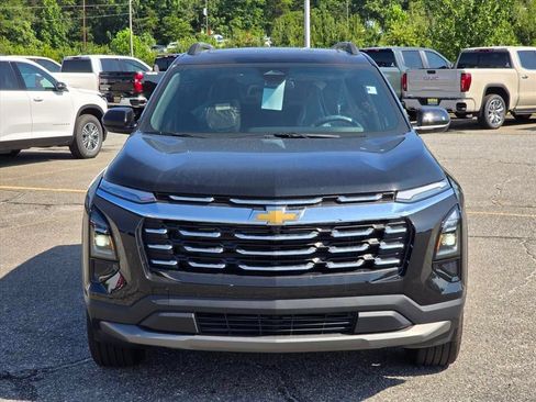 New 2026 Chevrolet Equinox LT w/ Convenience Package II AWD/4WD image 17
