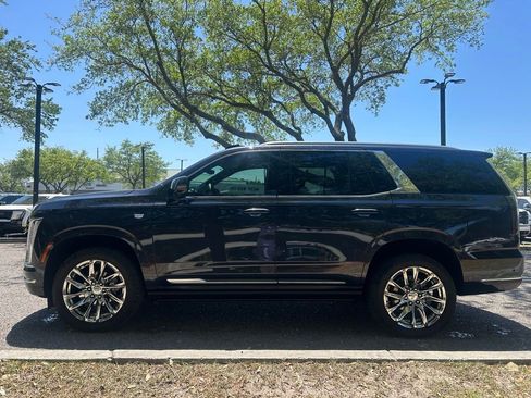 Certified 2025 Cadillac Escalade Premium Luxury Platinum w/ LPO, Radiant Package image 2