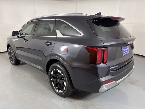 New 2026 Kia Sorento S AWD/4WD image 6