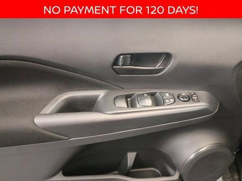 New 2025 Nissan Kicks Play S image 7