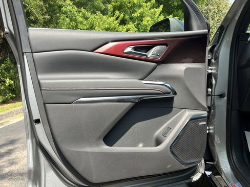 New 2026 Chevrolet Traverse RS FWD image 15