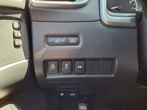 Used 2019 Nissan Murano SL w/ Cargo Package image 9