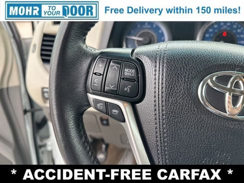Used 2017 Toyota Sienna XLE Premium image 13