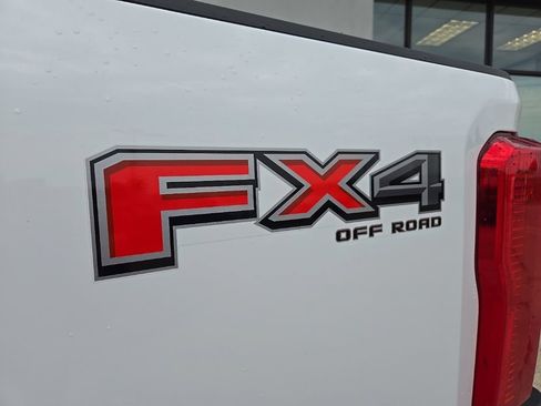 Used 2024 Ford F350 XL w/ FX4 Off-Road Package AWD/4WD image 24