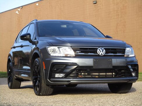 Used 2021 Volkswagen Tiguan SE R-Line image 47