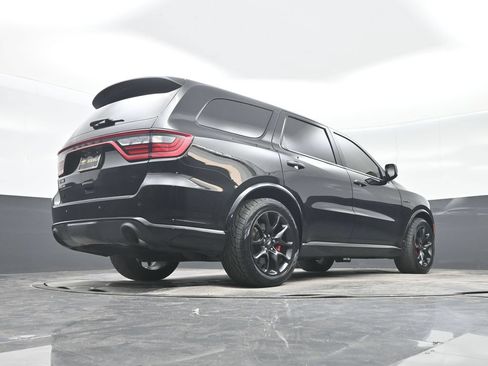 Used 2022 Dodge Durango R/T w/ Tow 'N Go Package AWD/4WD image 30