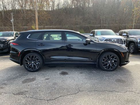 Used 2025 Toyota Crown Signia image 3