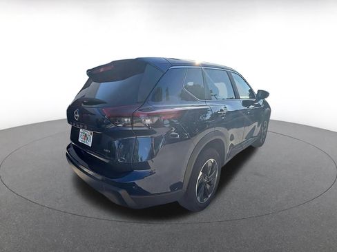 Used 2025 Nissan Rogue SV AWD/4WD image 7