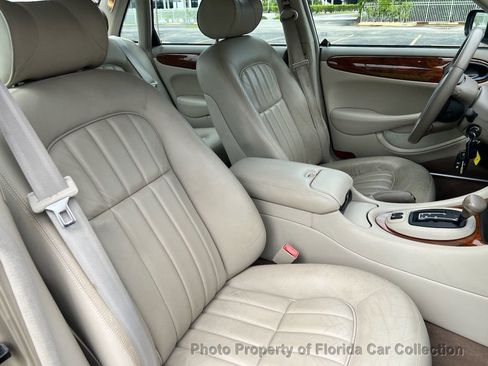 Used 2000 Jaguar XJ8 RWD image 42