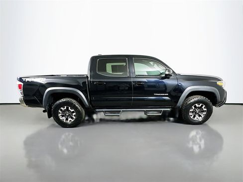 Used 2020 Toyota Tacoma TRD Off-Road image 6