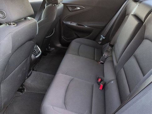 Used 2025 Chevrolet Malibu LT image 14