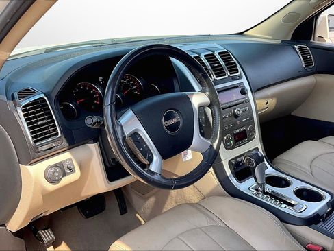 Used 2011 GMC Acadia SLT image 22