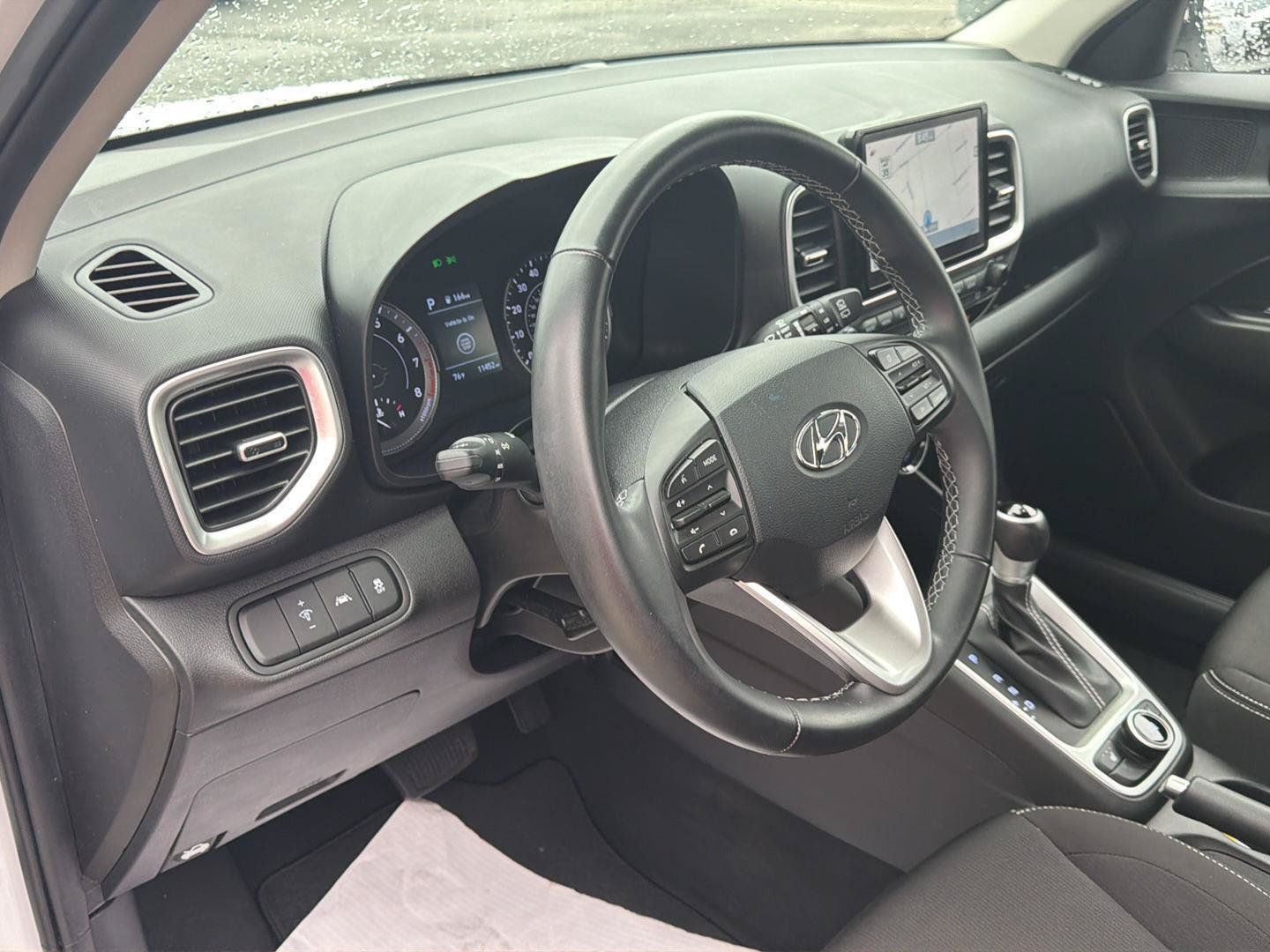 Used 2021 Hyundai Venue SEL w/ Premium Package FWD image 15