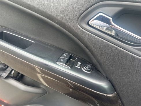 Used 2016 GMC Canyon SLE w/ SLE Convenience Package image 9