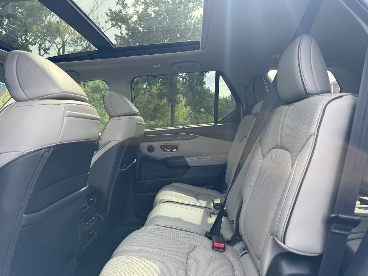 Certified 2023 Honda Pilot Elite image 12