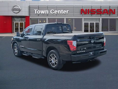 Certified 2024 Nissan Titan SV w/ SV Convenience Package RWD image 5