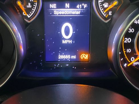 Used 2019 Jeep Wrangler Sport image 19