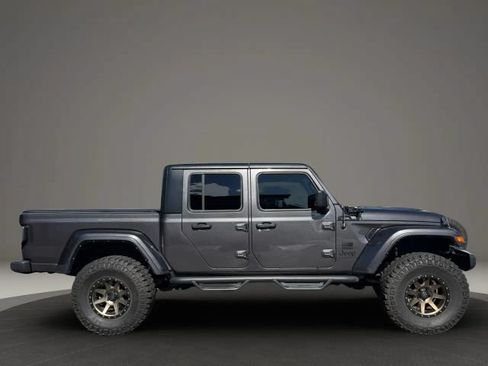 Used 2021 Jeep Gladiator Sport AWD/4WD image 6